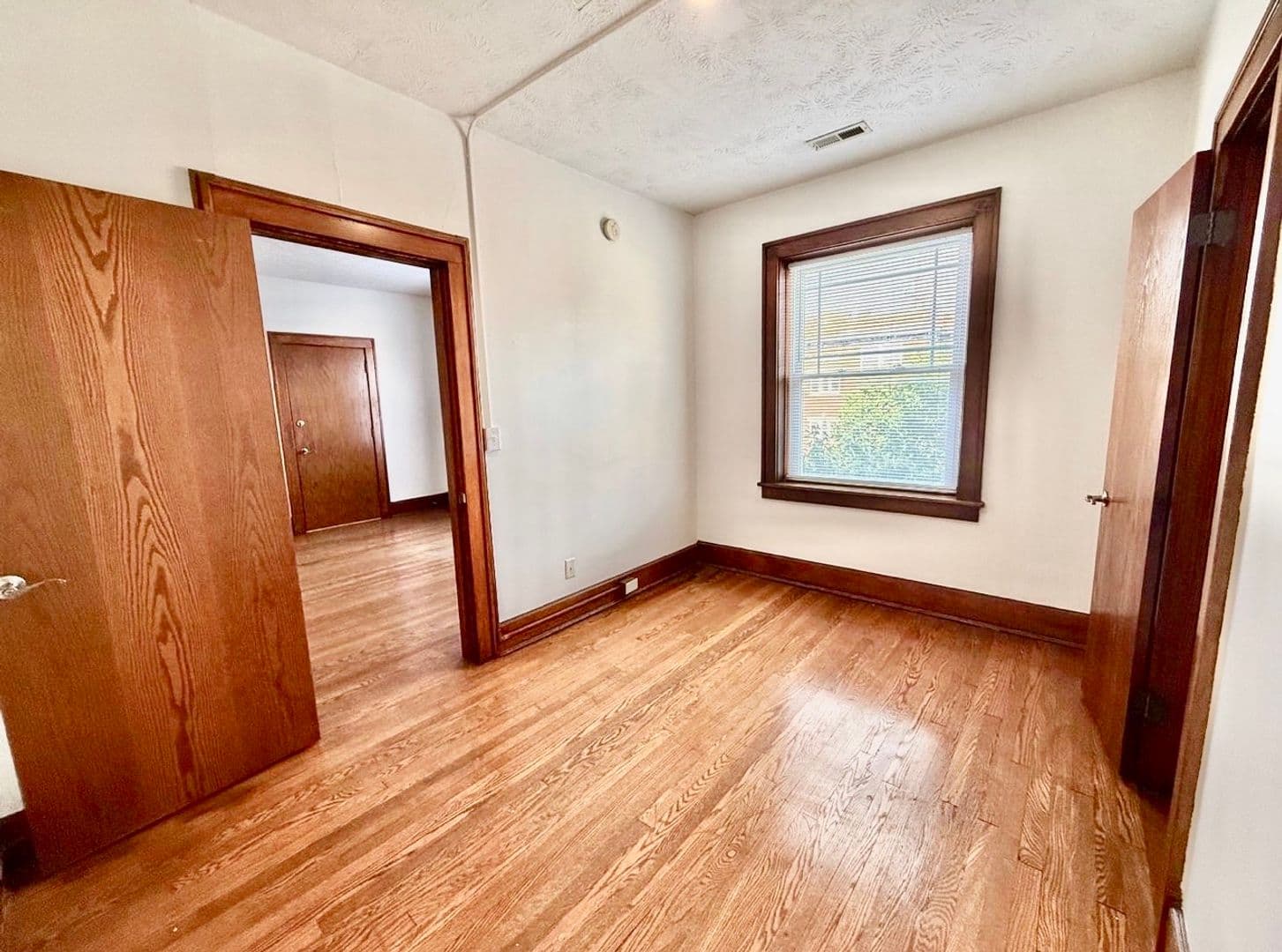 Omaha Apartment: 2754 Harney / 324 S 27th Avenue