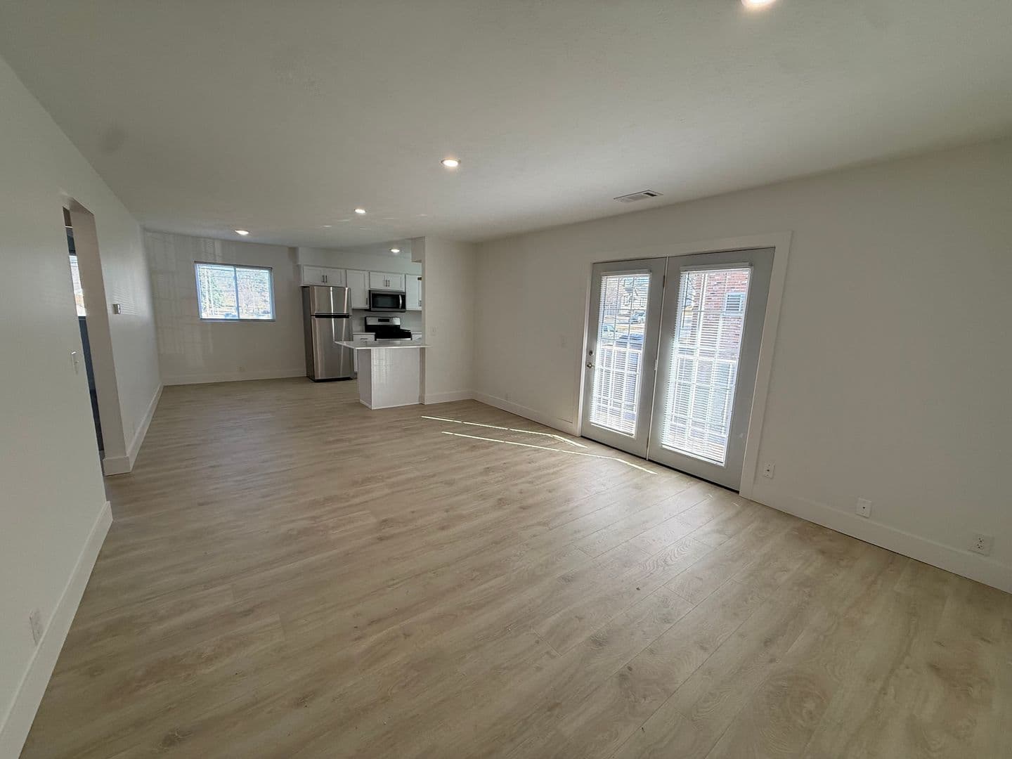 Omaha Apartment: 2520 South 60th Street