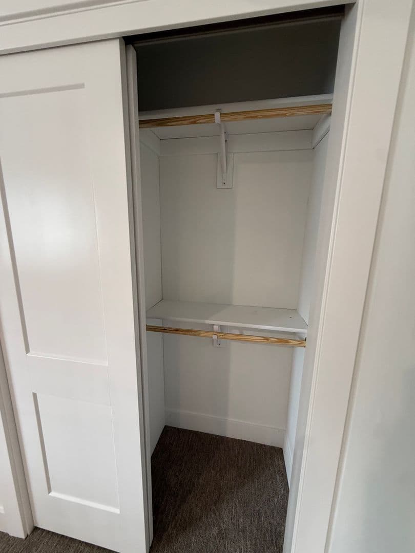 Omaha Apartment: 2520 South 60th Street