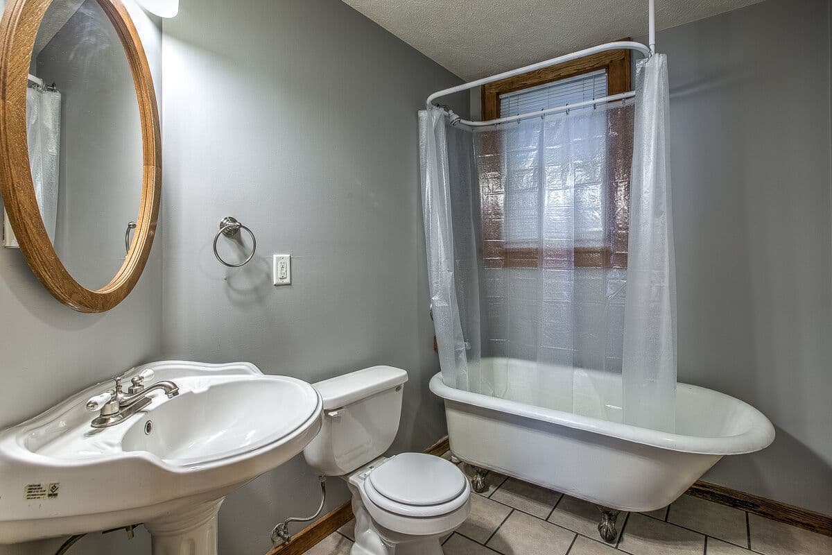 Omaha Apartment: 2754 Harney / 324 S 27th Avenue