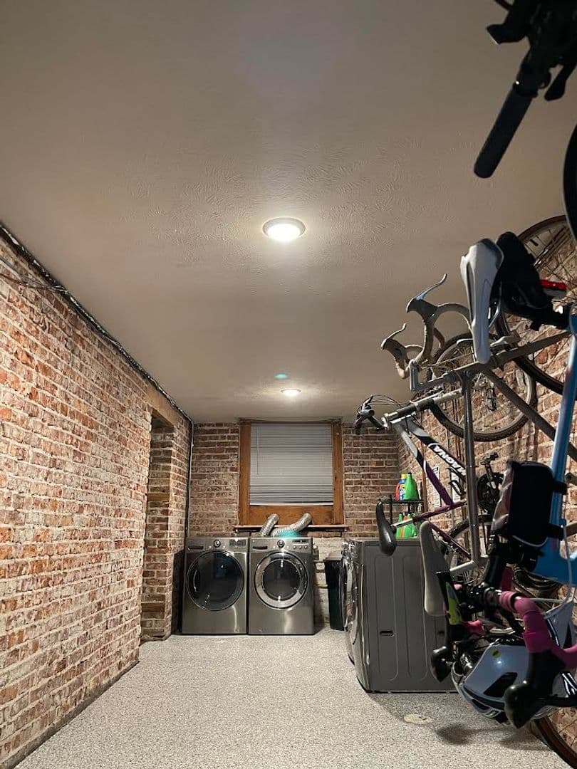Omaha Apartment: 2754 Harney / 324 S 27th Avenue