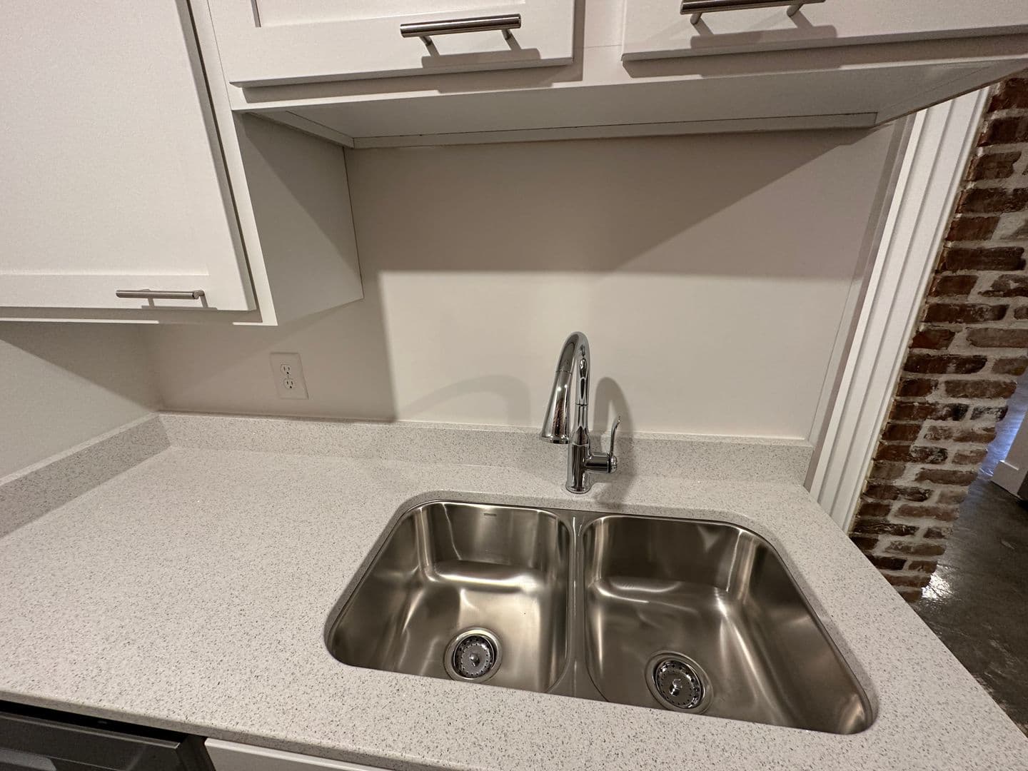 Omaha Apartment: 2754 Harney / 324 S 27th Avenue