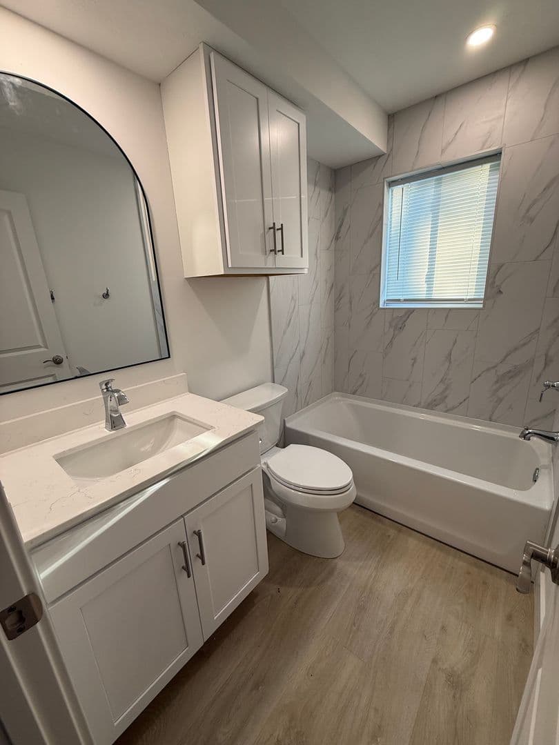 Omaha Apartment: 2520 South 60th Street