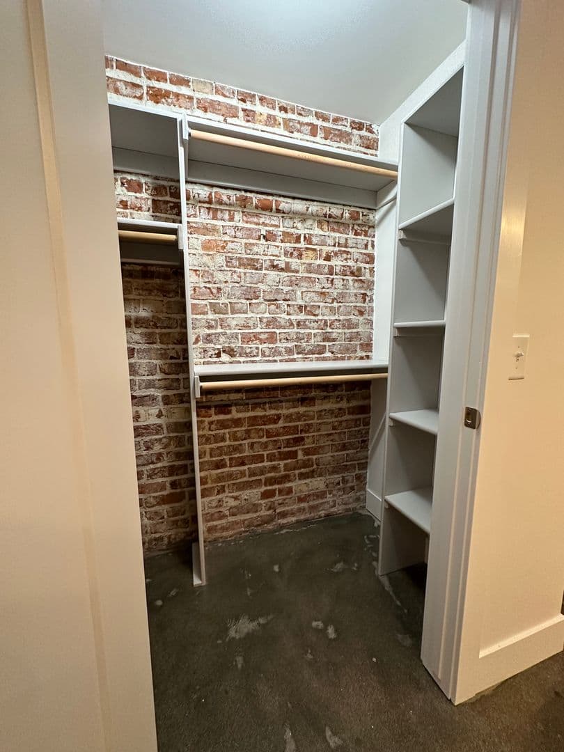 Omaha Apartment: 2754 Harney / 324 S 27th Avenue