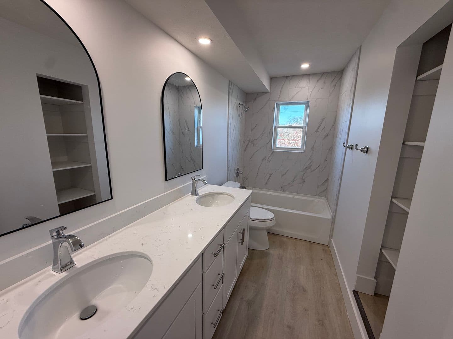 Omaha Apartment: 2520 South 60th Street