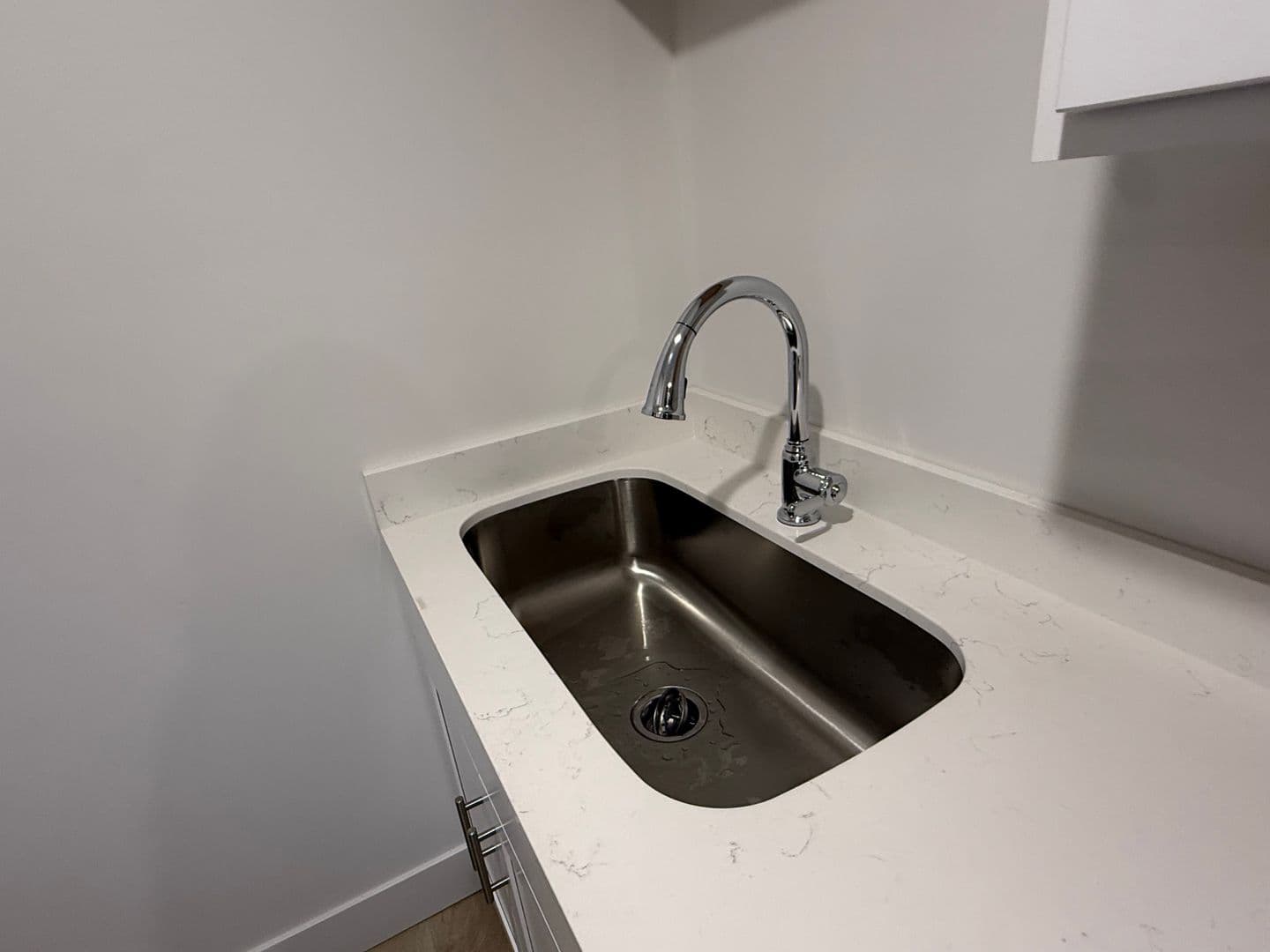 Omaha Apartment: 2520 South 60th Street