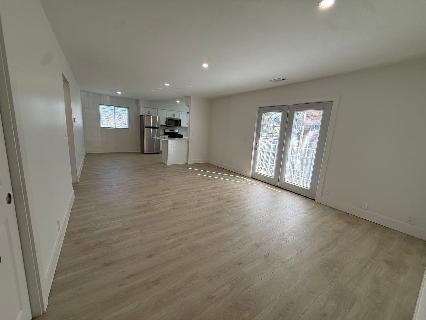 Omaha Apartment: 2520 South 60th Street