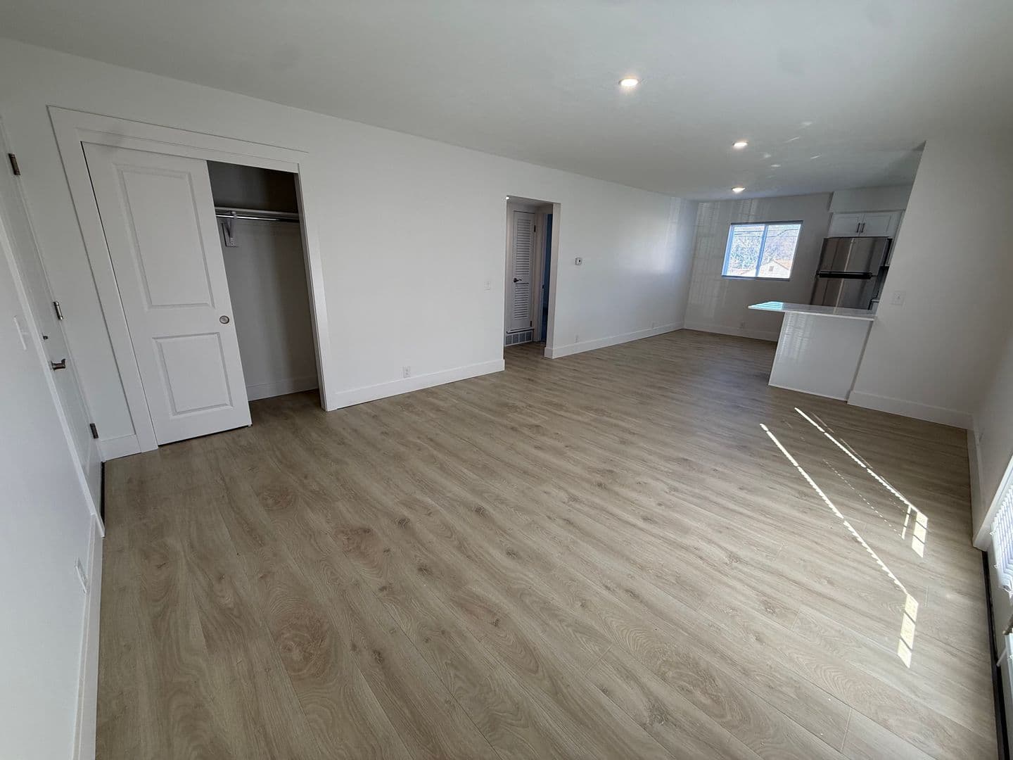Omaha Apartment: 2520 South 60th Street