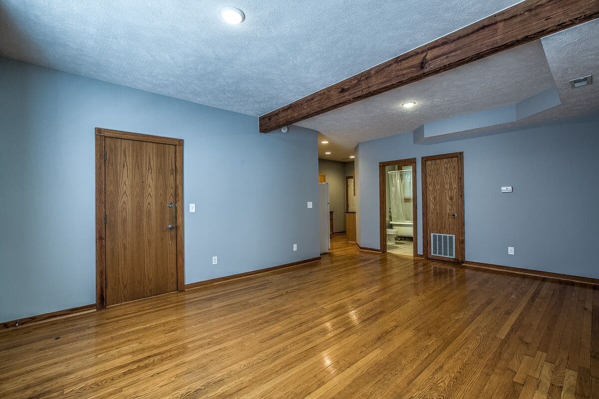 Omaha Apartment: 2754 Harney / 324 S 27th Avenue