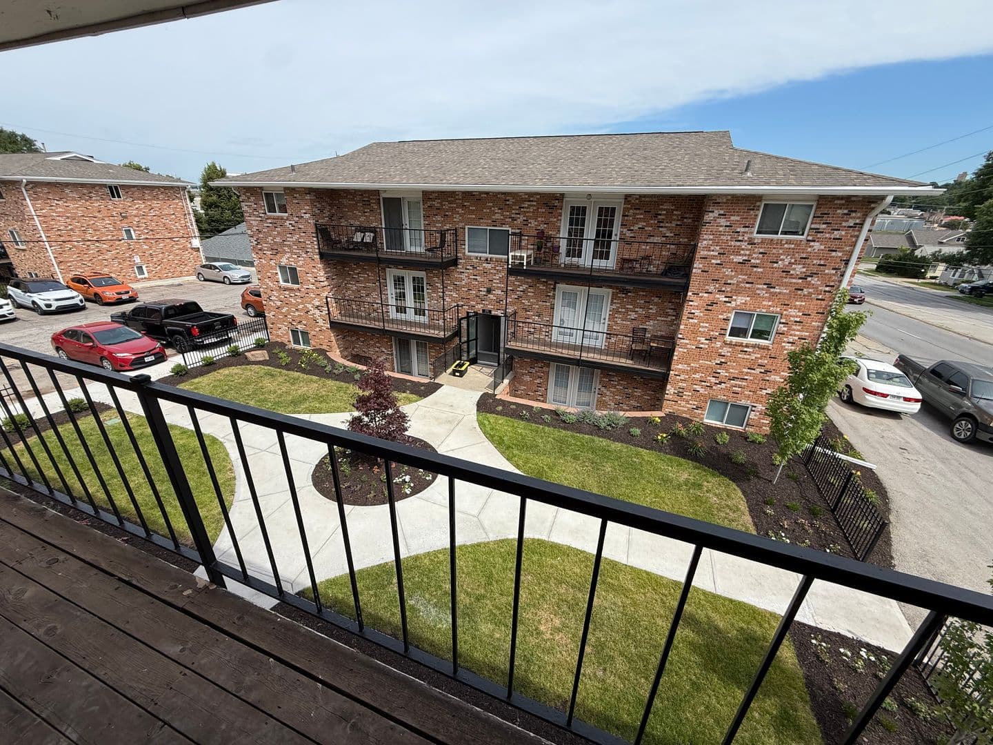 Omaha Apartment: 2520 South 60th Street