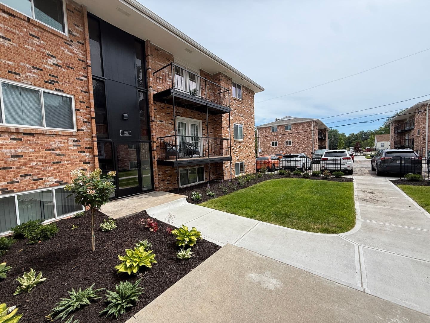 Omaha Apartment: 2520 South 60th Street