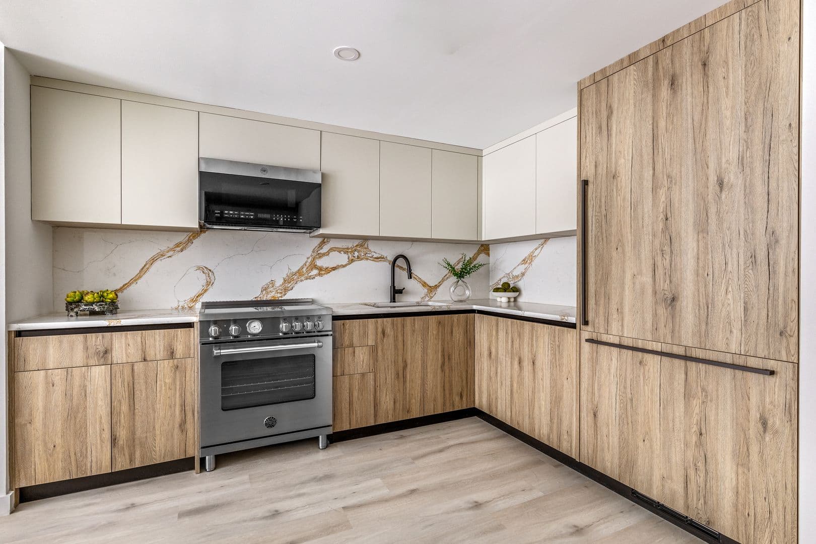 Brooklyn Apartment: 2971 Shell Road