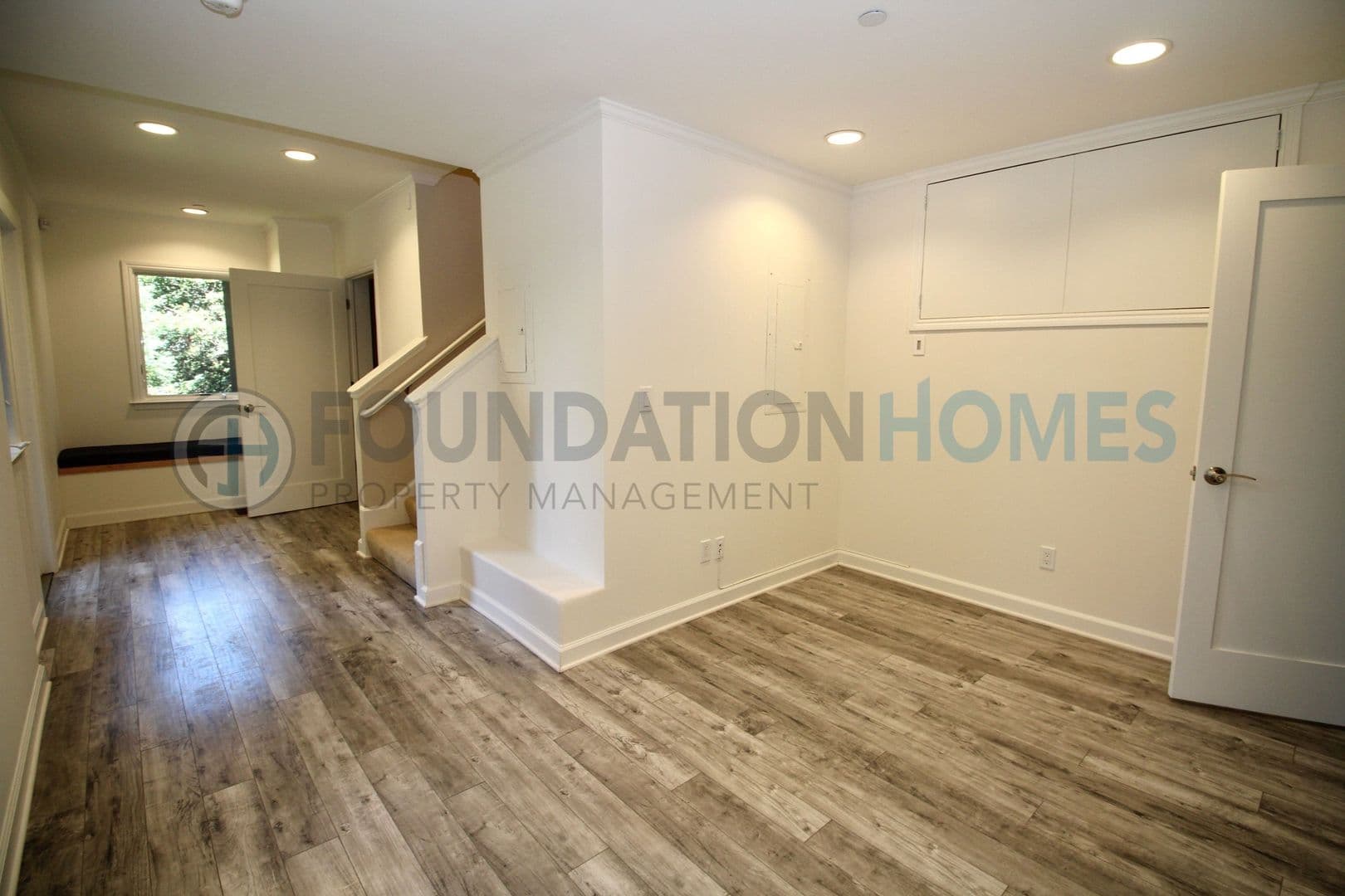 Kentfield House: 309 Crown Rd