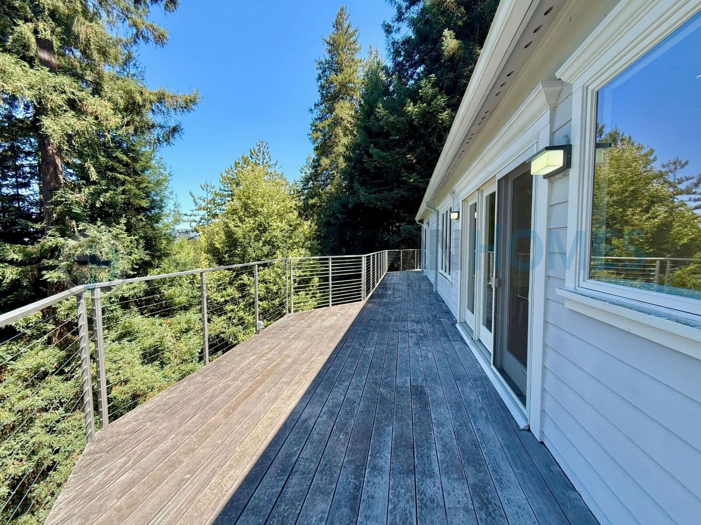 Kentfield House: 309 Crown Rd
