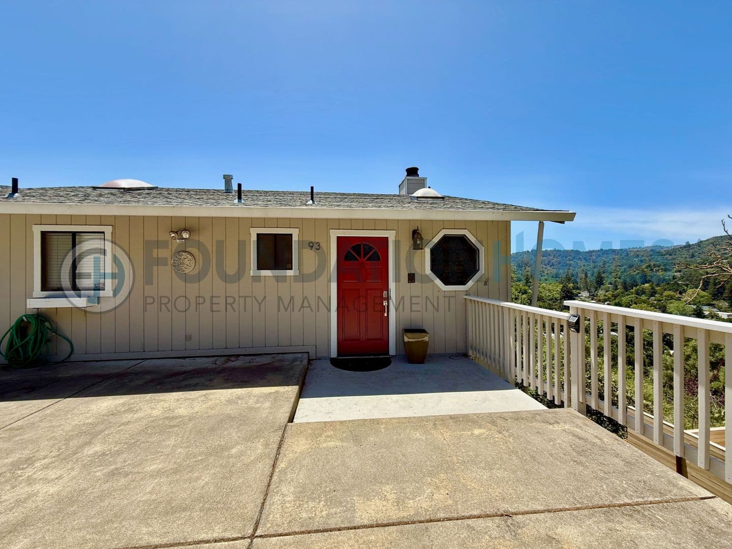 Fairfax Townhome: 93 Live Oak Ave