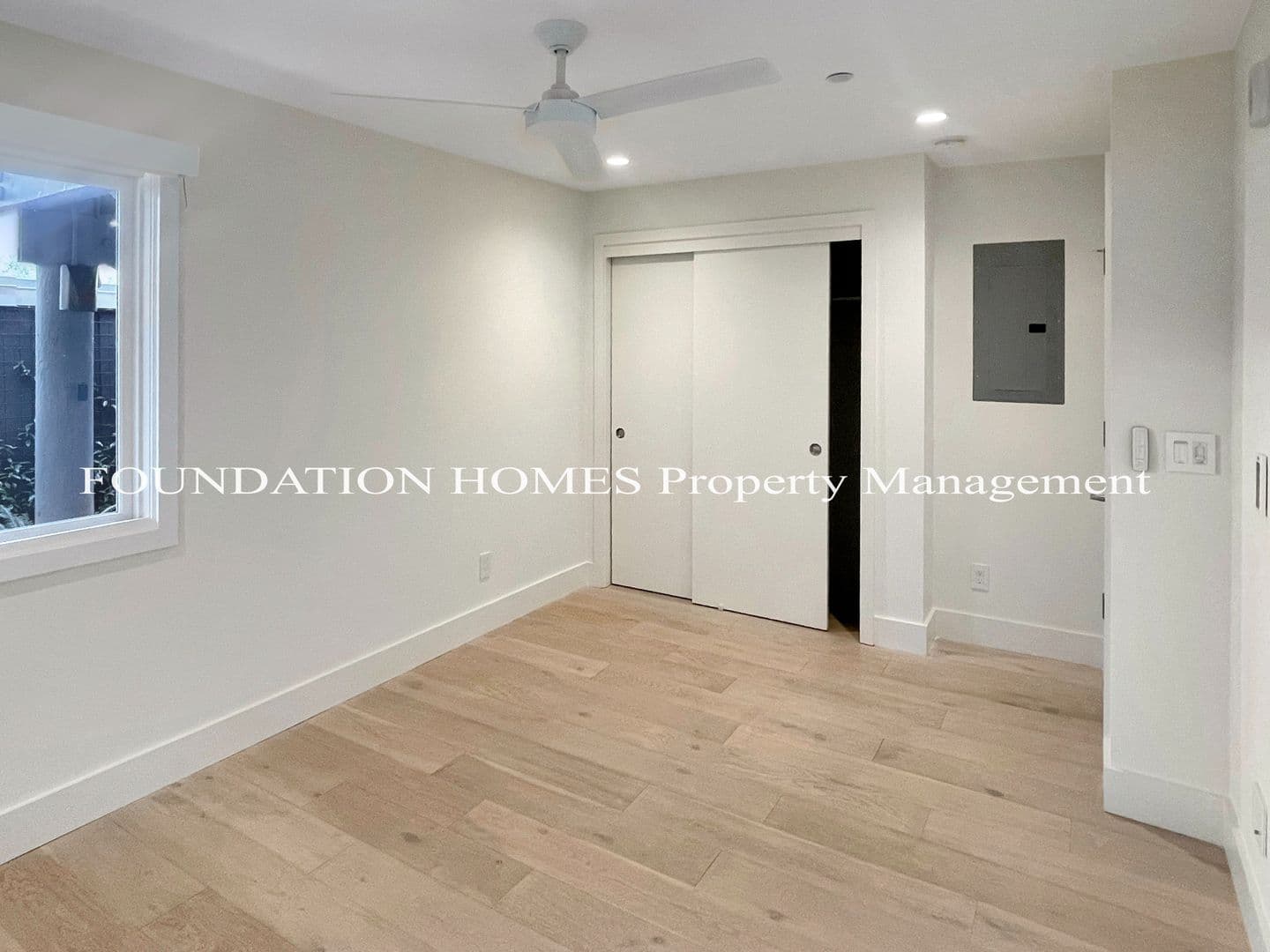 Tiburon House: 100 Barbaree Way