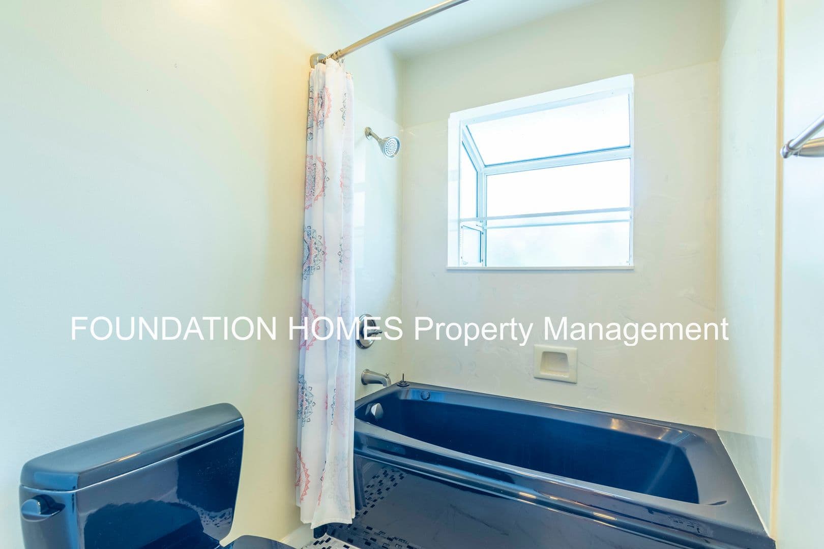 Larkspur House: 5 Harvard Drive