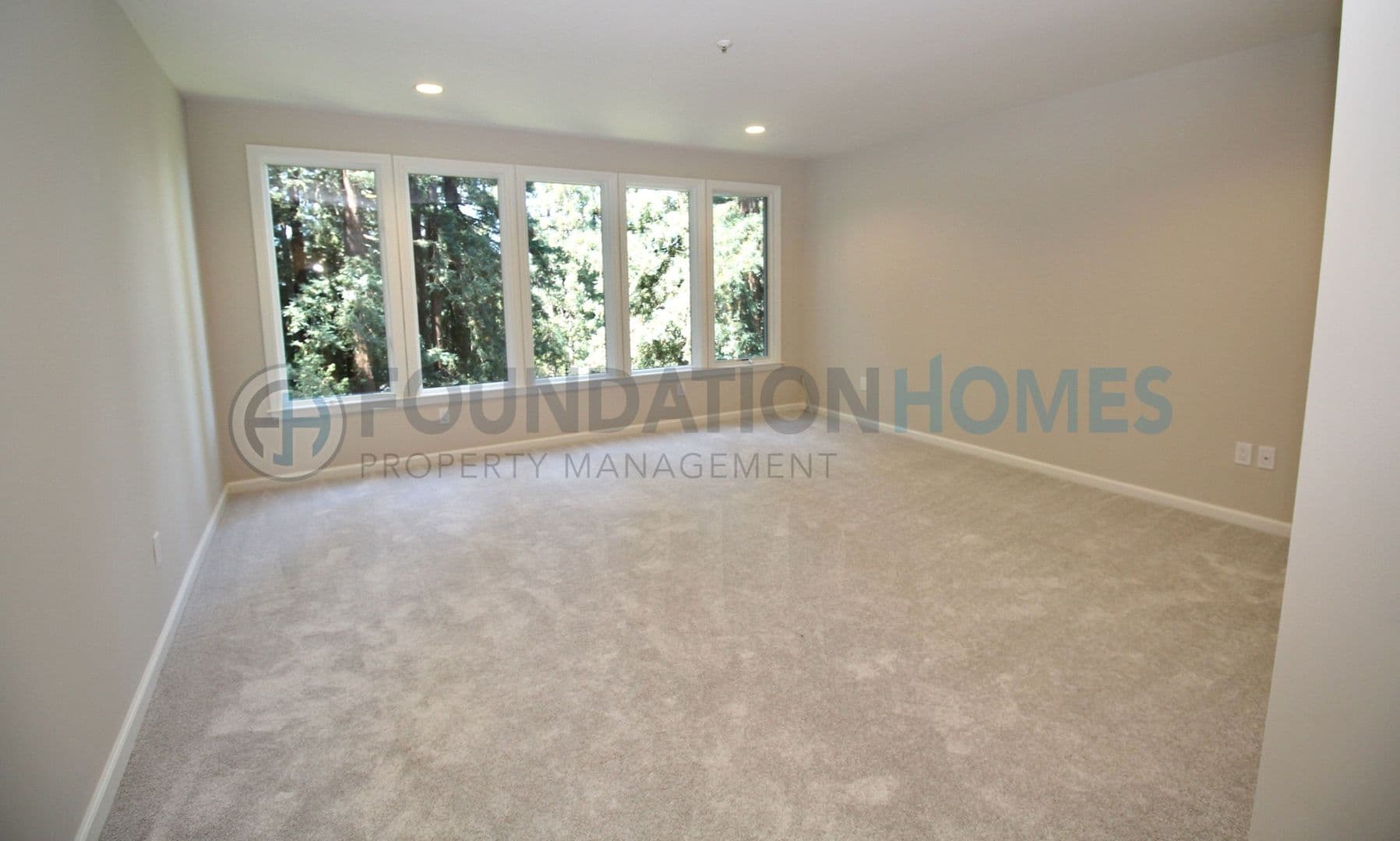 Kentfield House: 309 Crown Rd