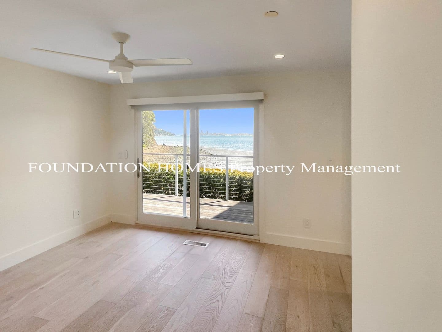 Tiburon House: 100 Barbaree Way