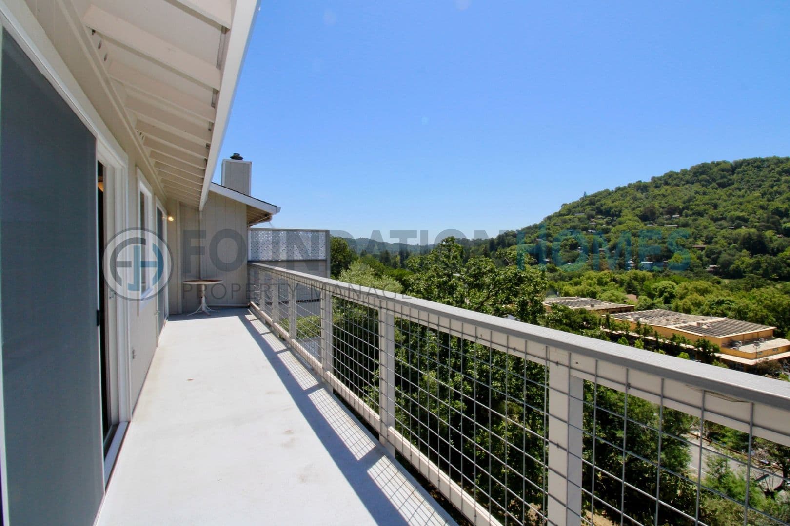 Fairfax Townhome: 93 Live Oak Ave