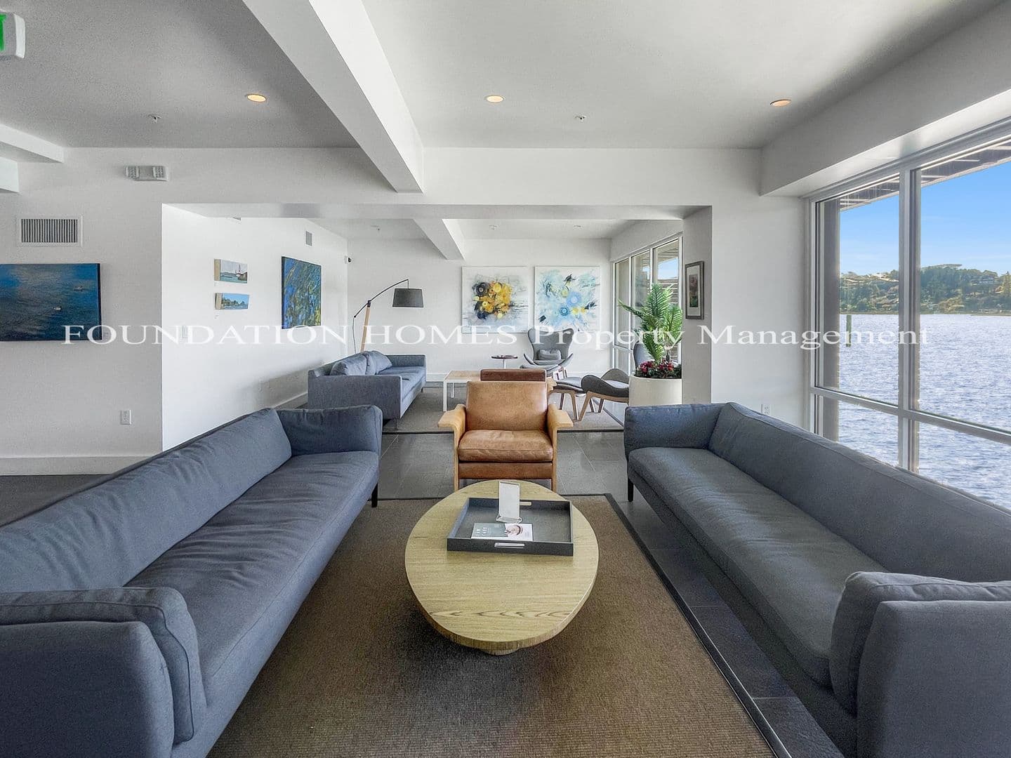 Tiburon House: 100 Barbaree Way