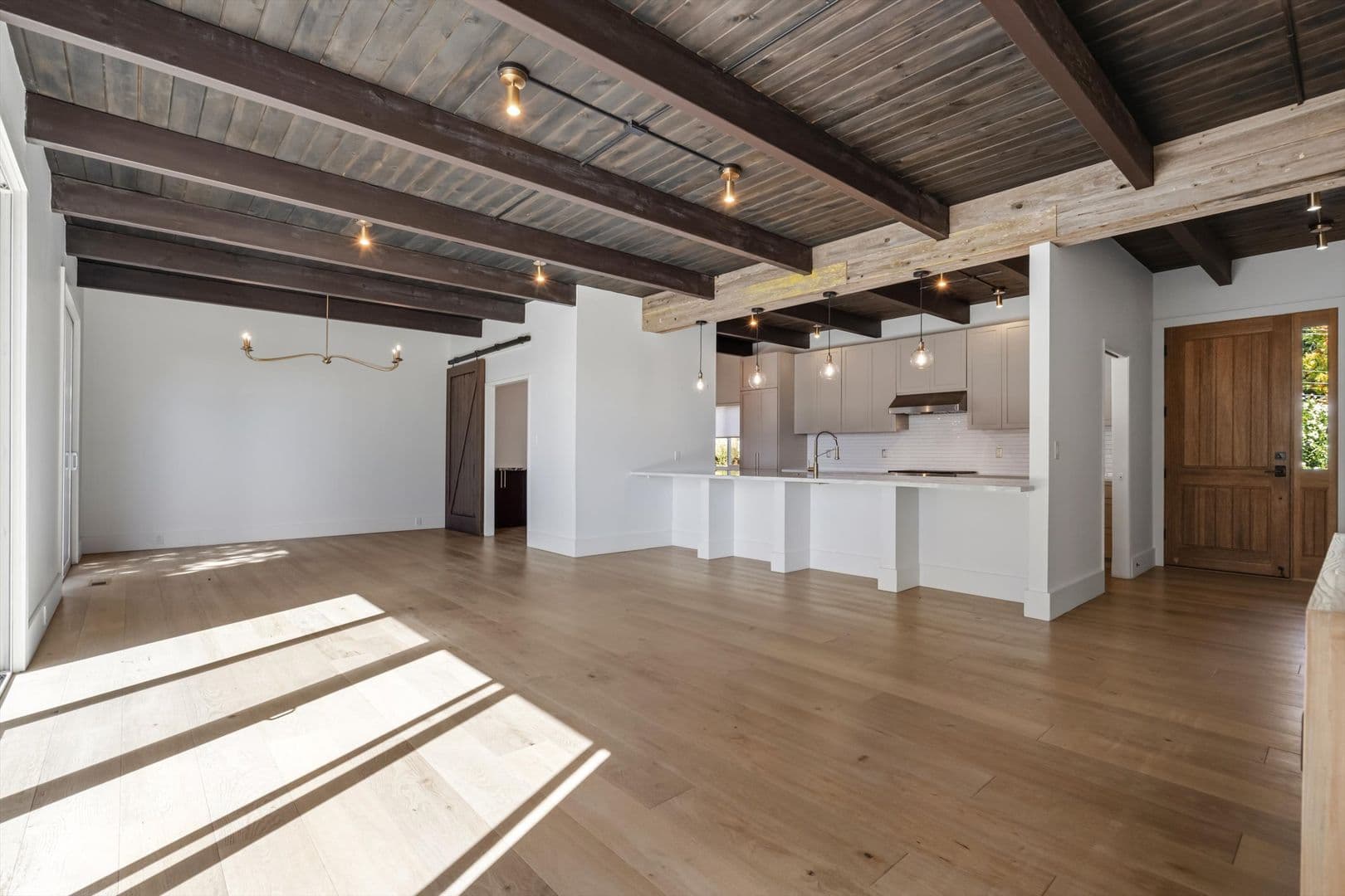 San Rafael House: 125 Convent Ct