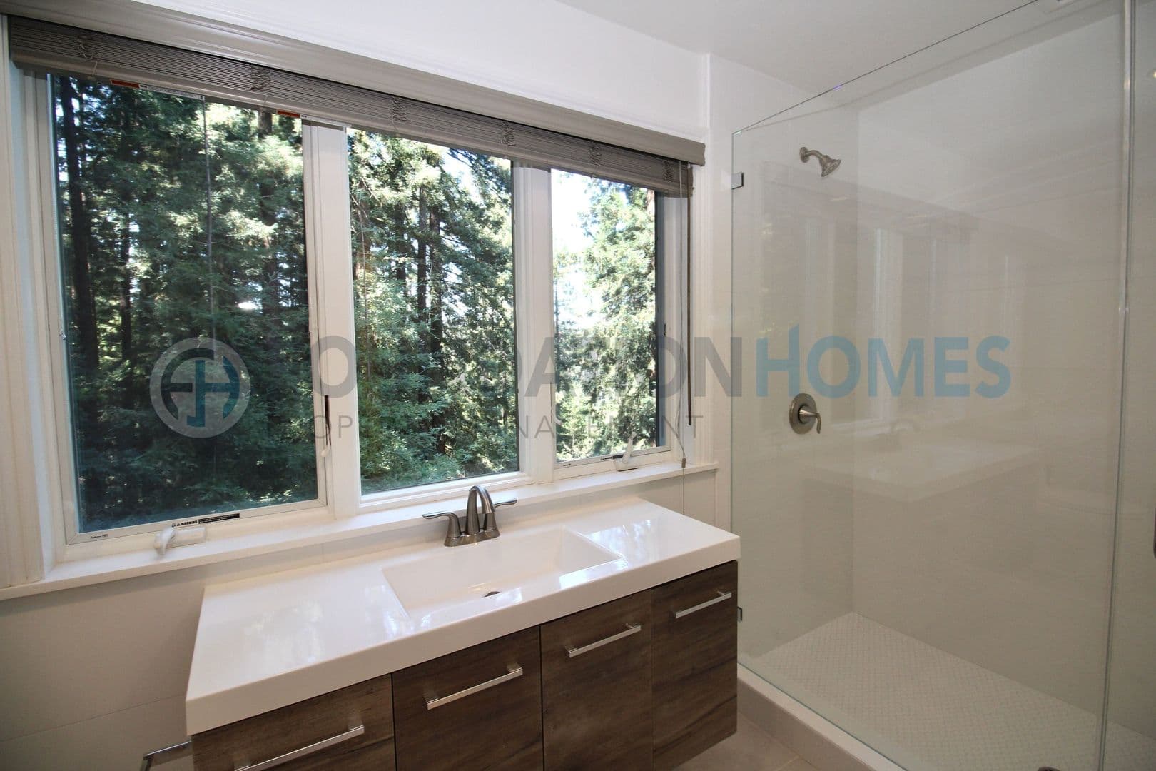 Kentfield House: 309 Crown Rd