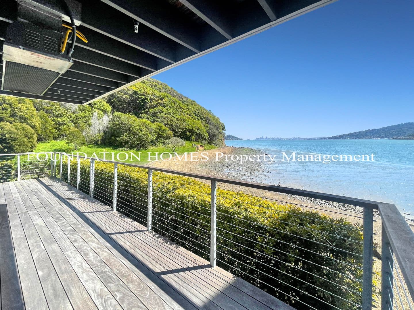 Tiburon House: 100 Barbaree Way