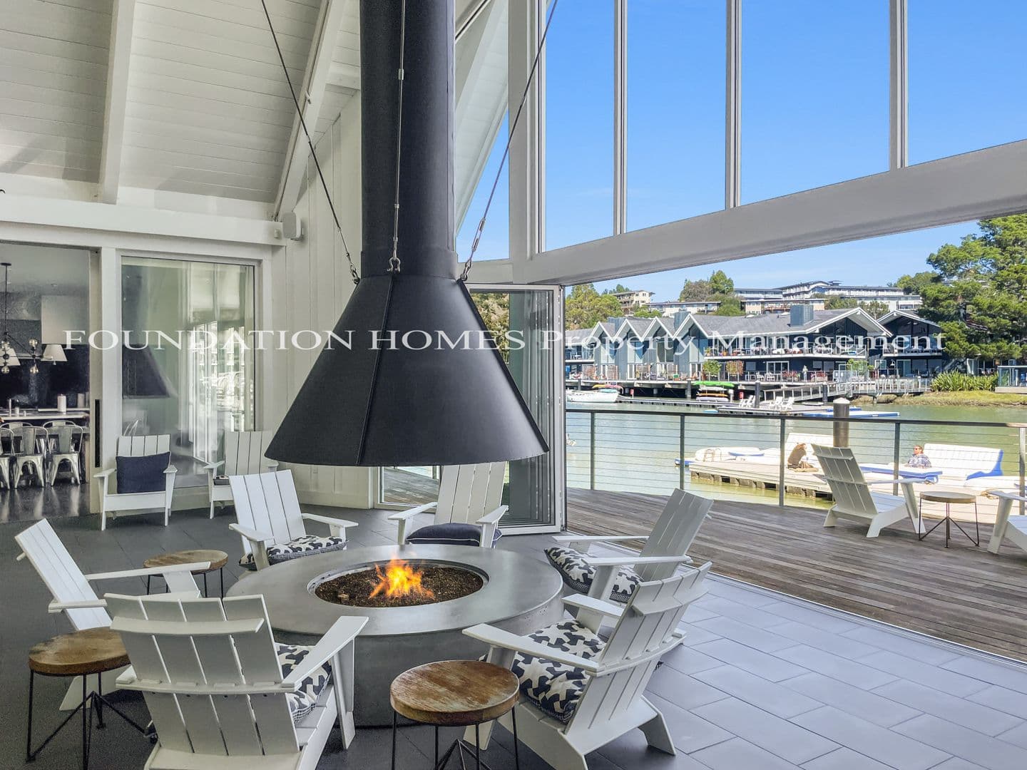 Tiburon House: 100 Barbaree Way