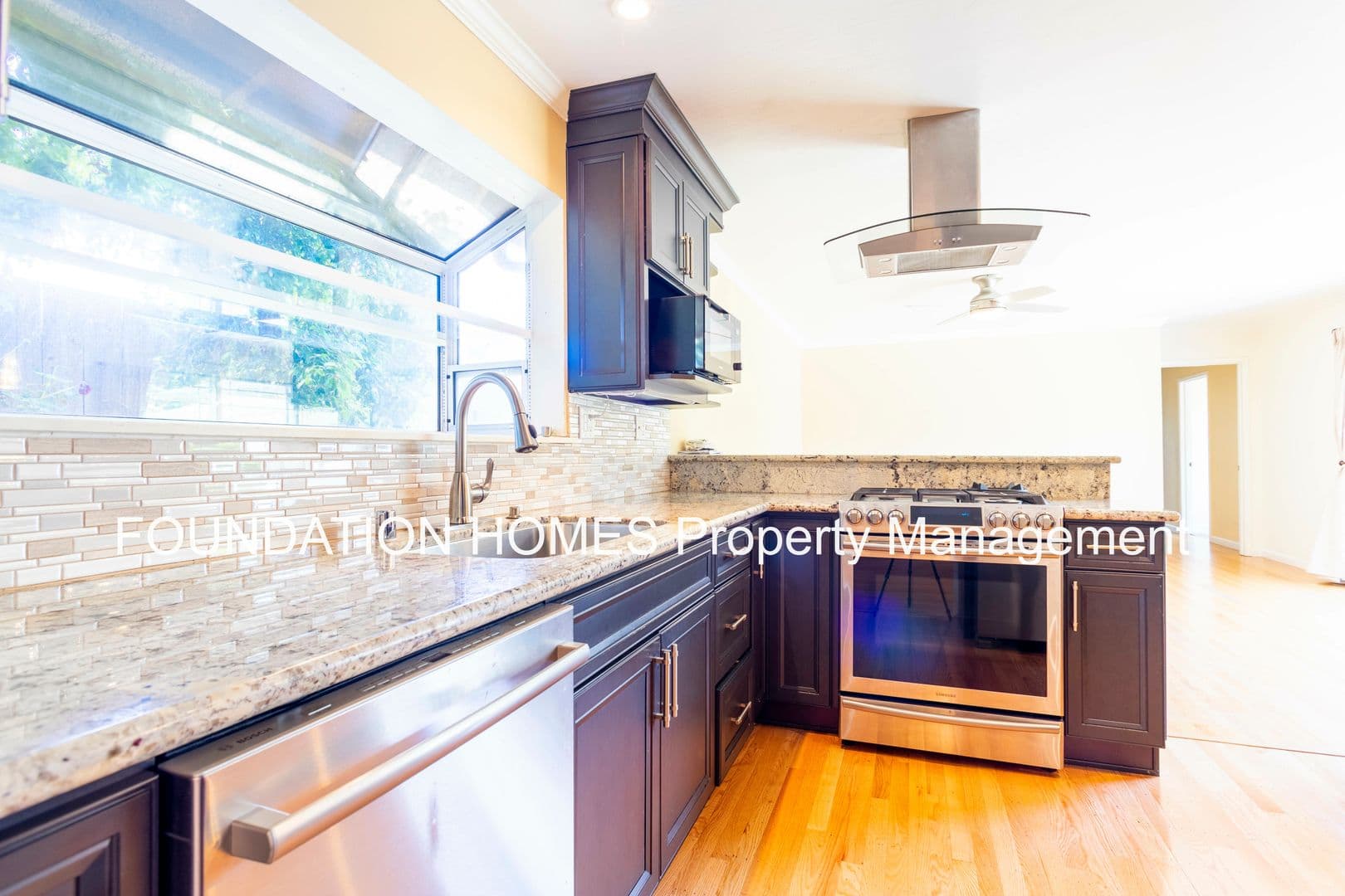 Larkspur House: 5 Harvard Drive