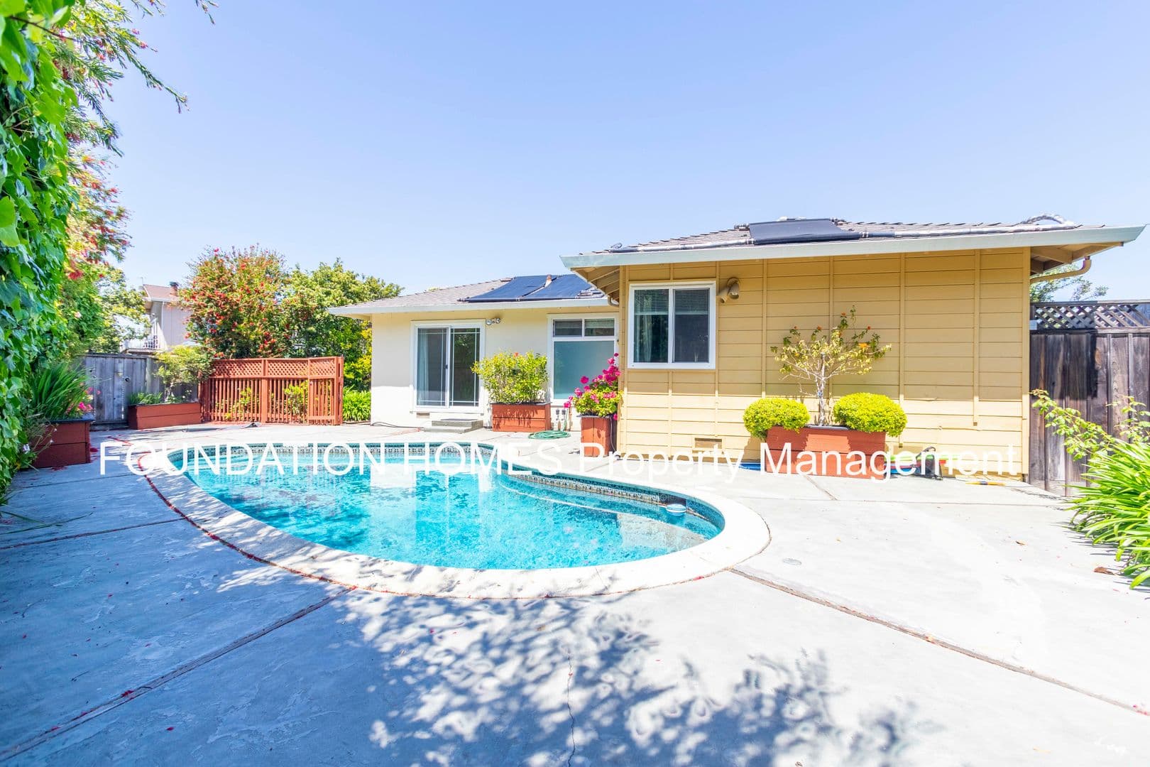 Larkspur House: 5 Harvard Drive