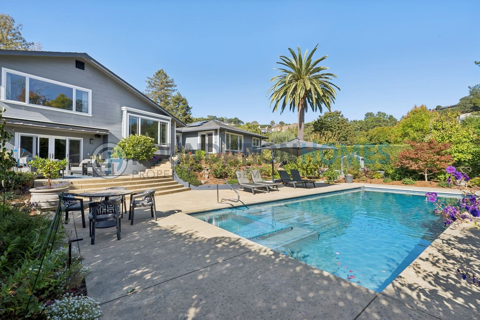 San Rafael House: 62 Manderly Rd