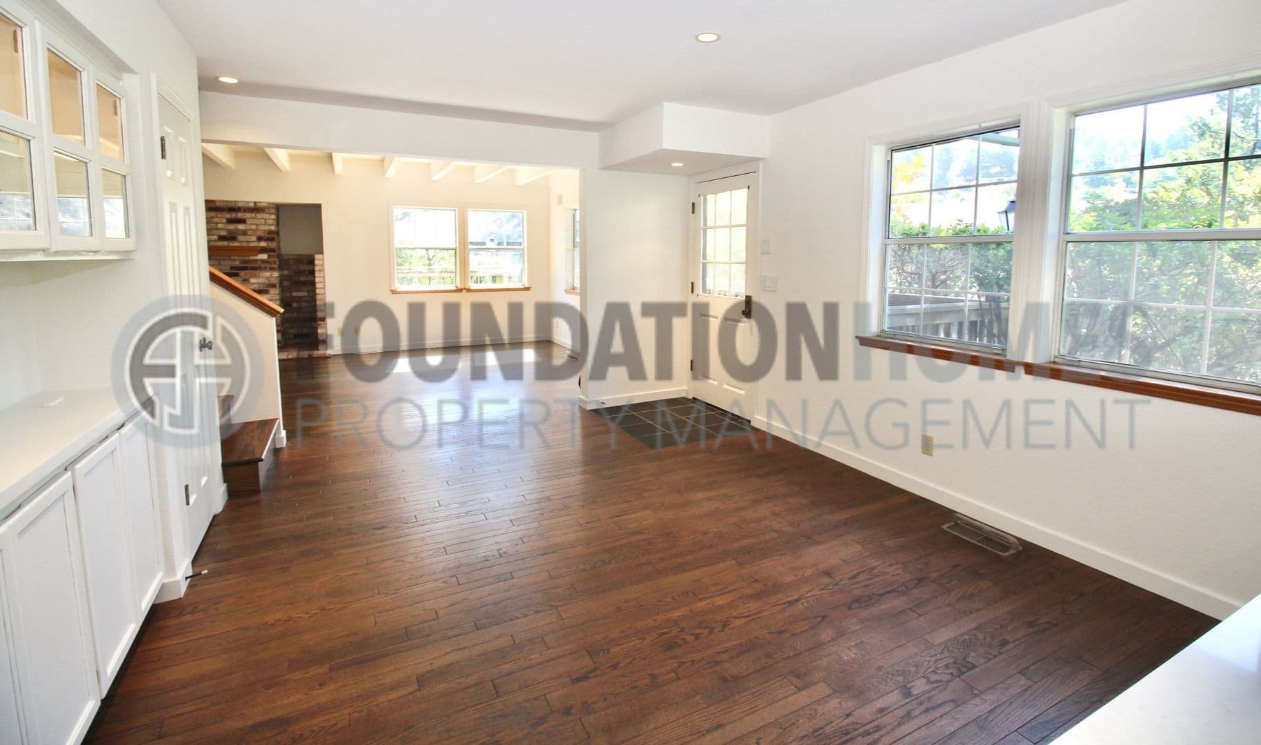 Mill Valley Townhome: 813 Miller Ave