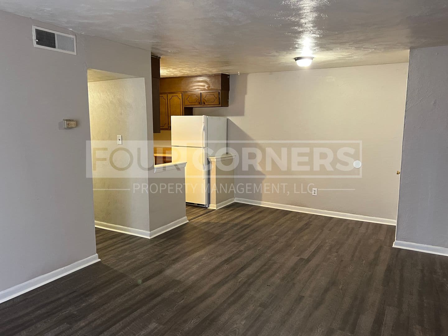 Greensboro Apartment: 600-616 Banner Ave