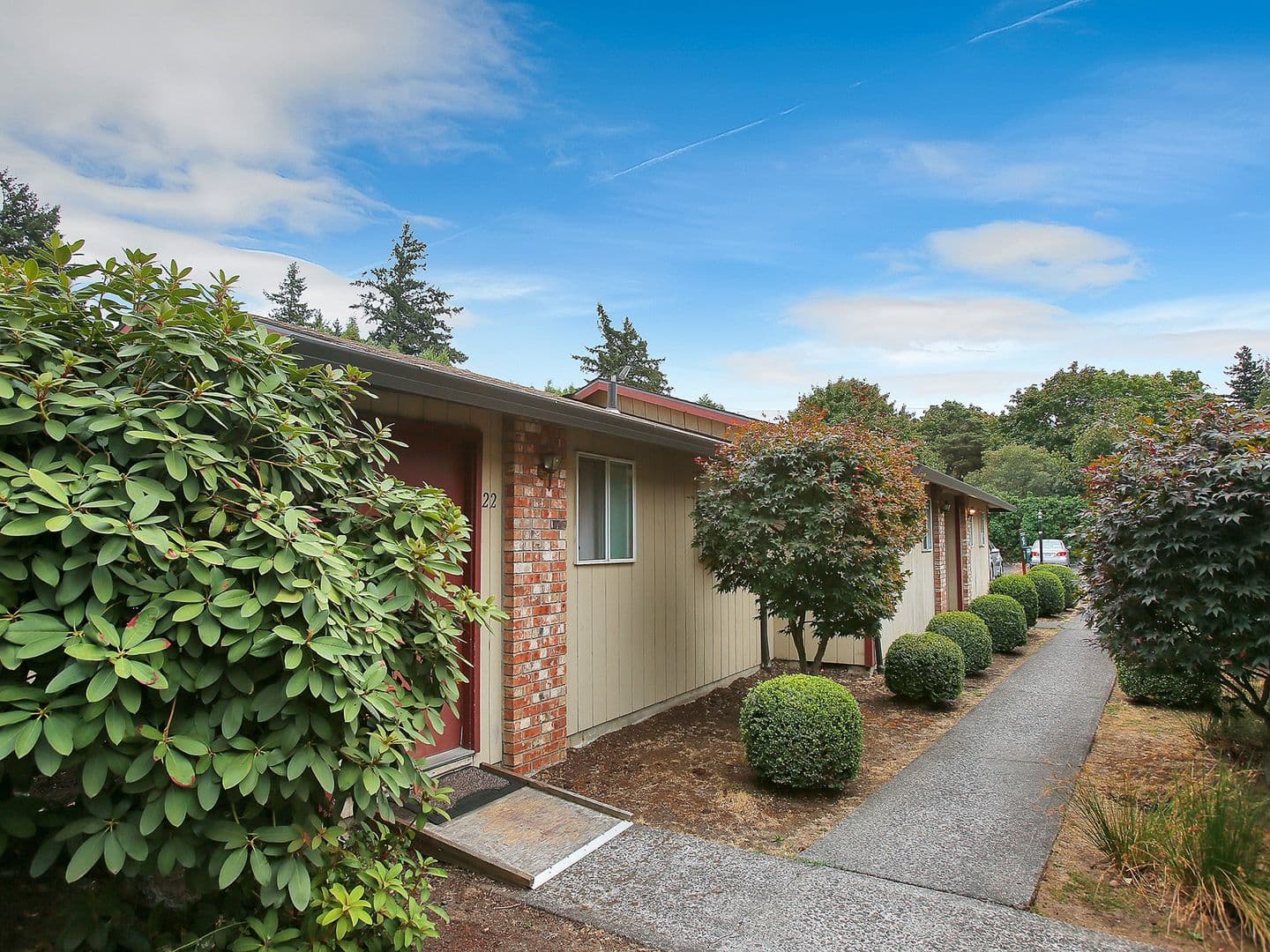 Gresham Apartment: 19201 - 19213 SE Yamhill St