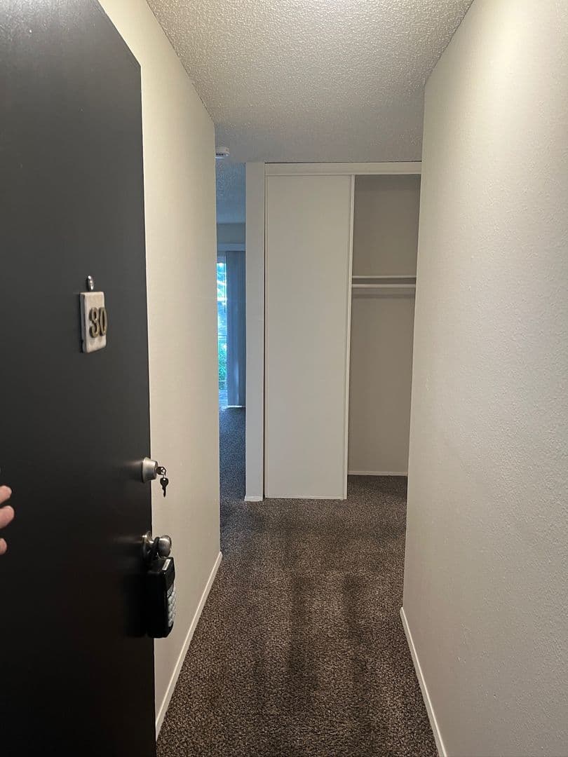 Salem Apartment: 3875 Liberty Rd S