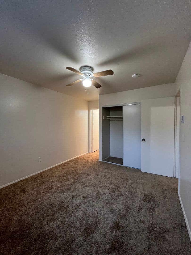Salem Apartment: 3875 Liberty Rd S
