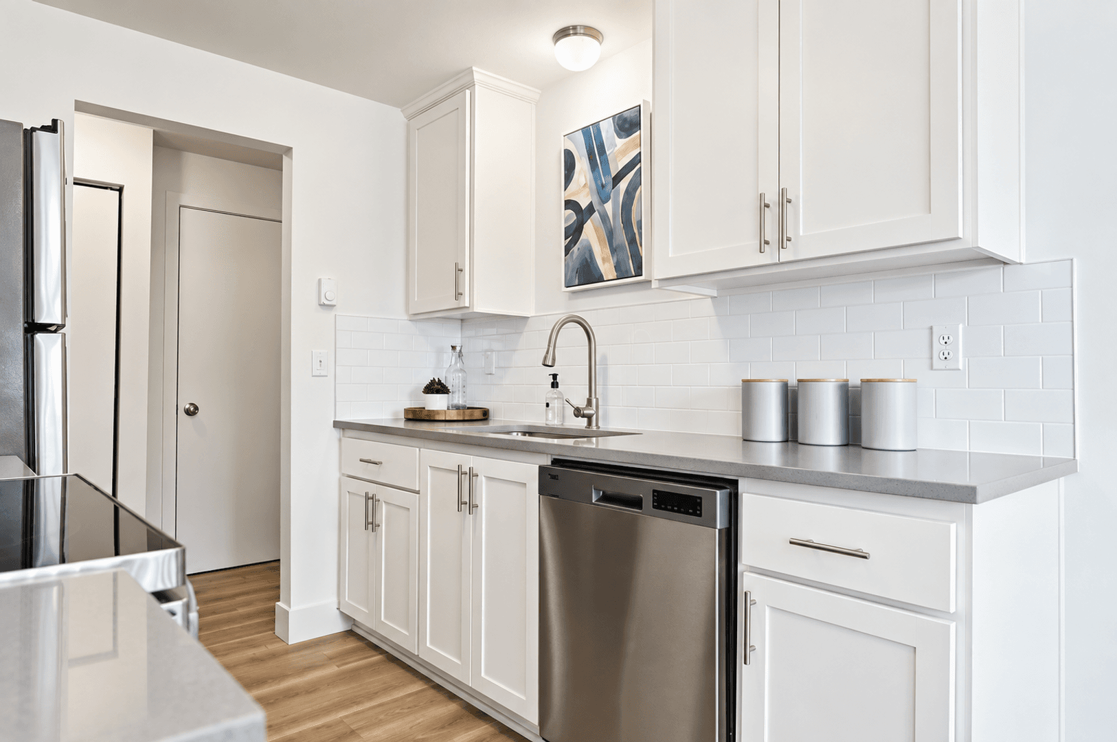 Portland Apartment: 2500 SE 157th Ave
