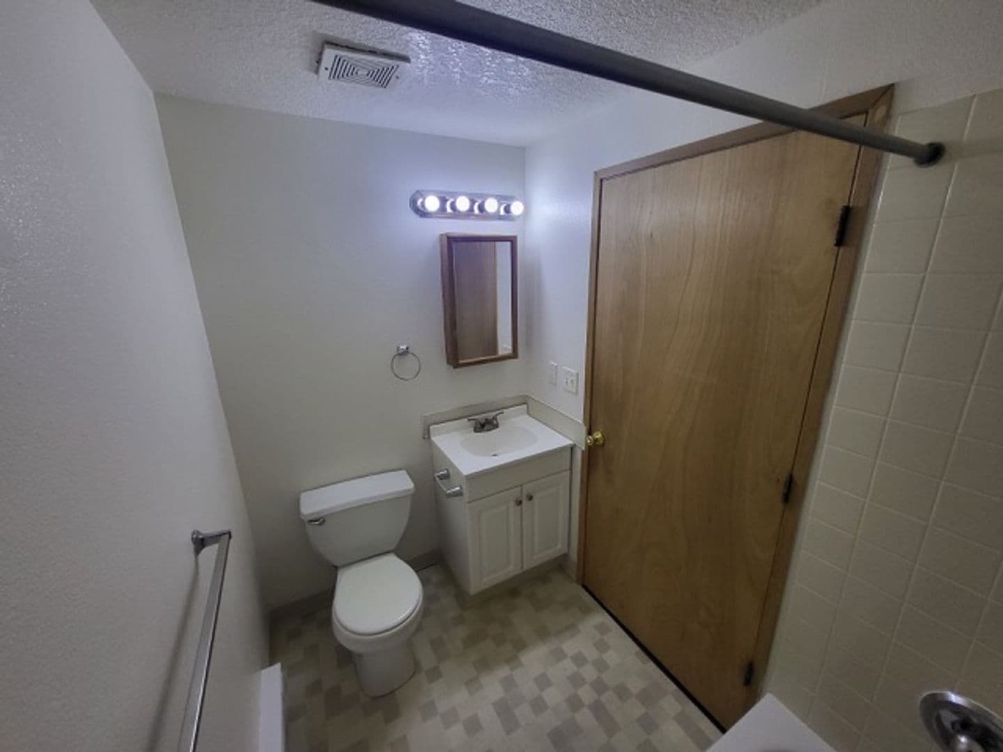 Gresham Apartment: 19201 - 19213 SE Yamhill St