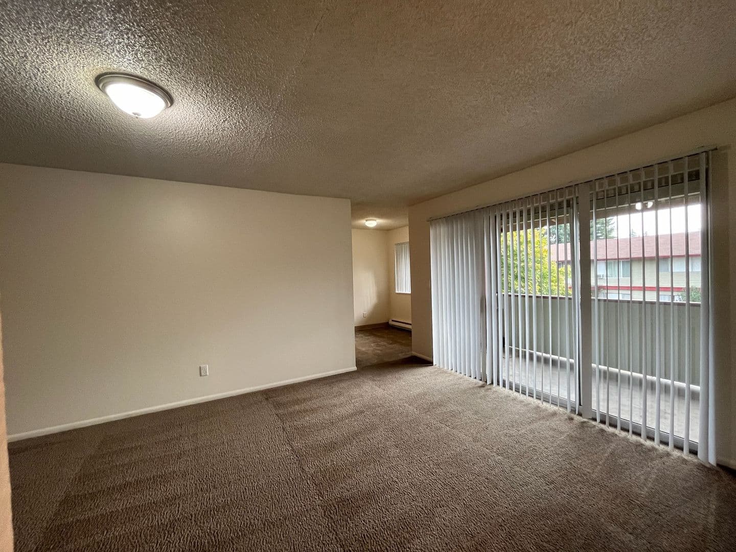 Vancouver Apartment: 2000  Laurel PL