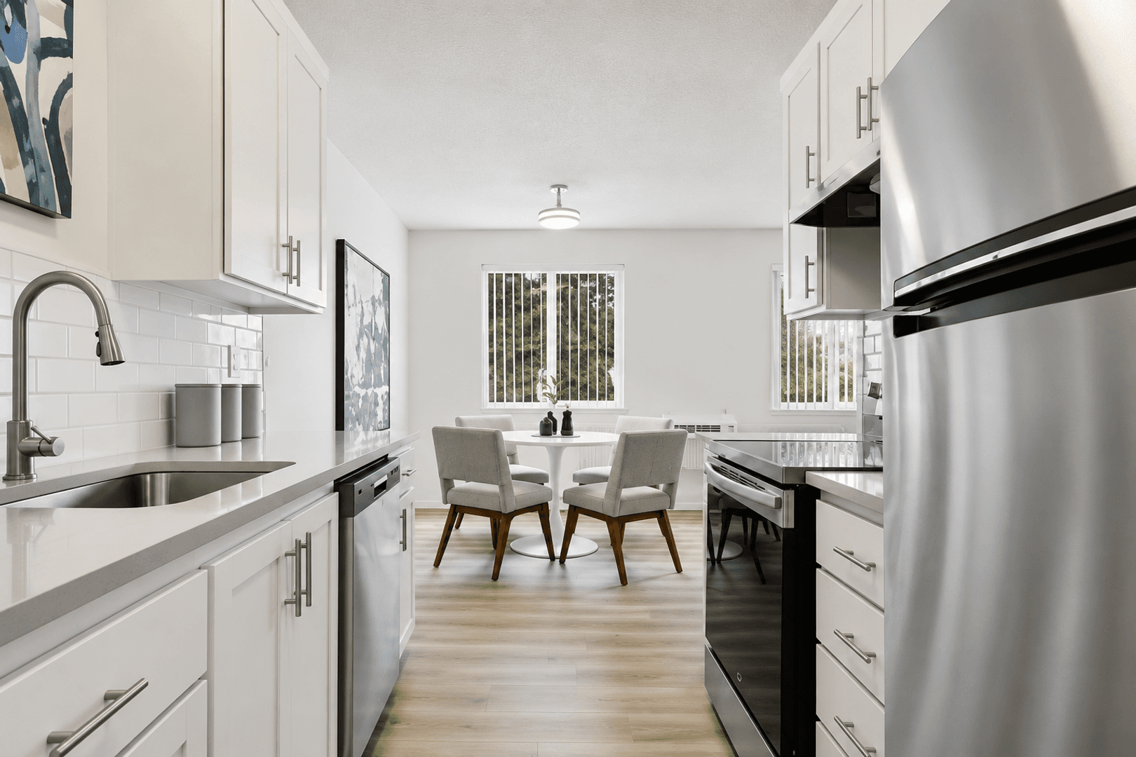 Portland Apartment: 2500 SE 157th Ave