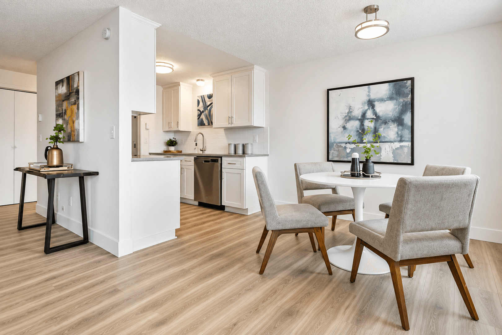 Portland Apartment: 2500 SE 157th Ave