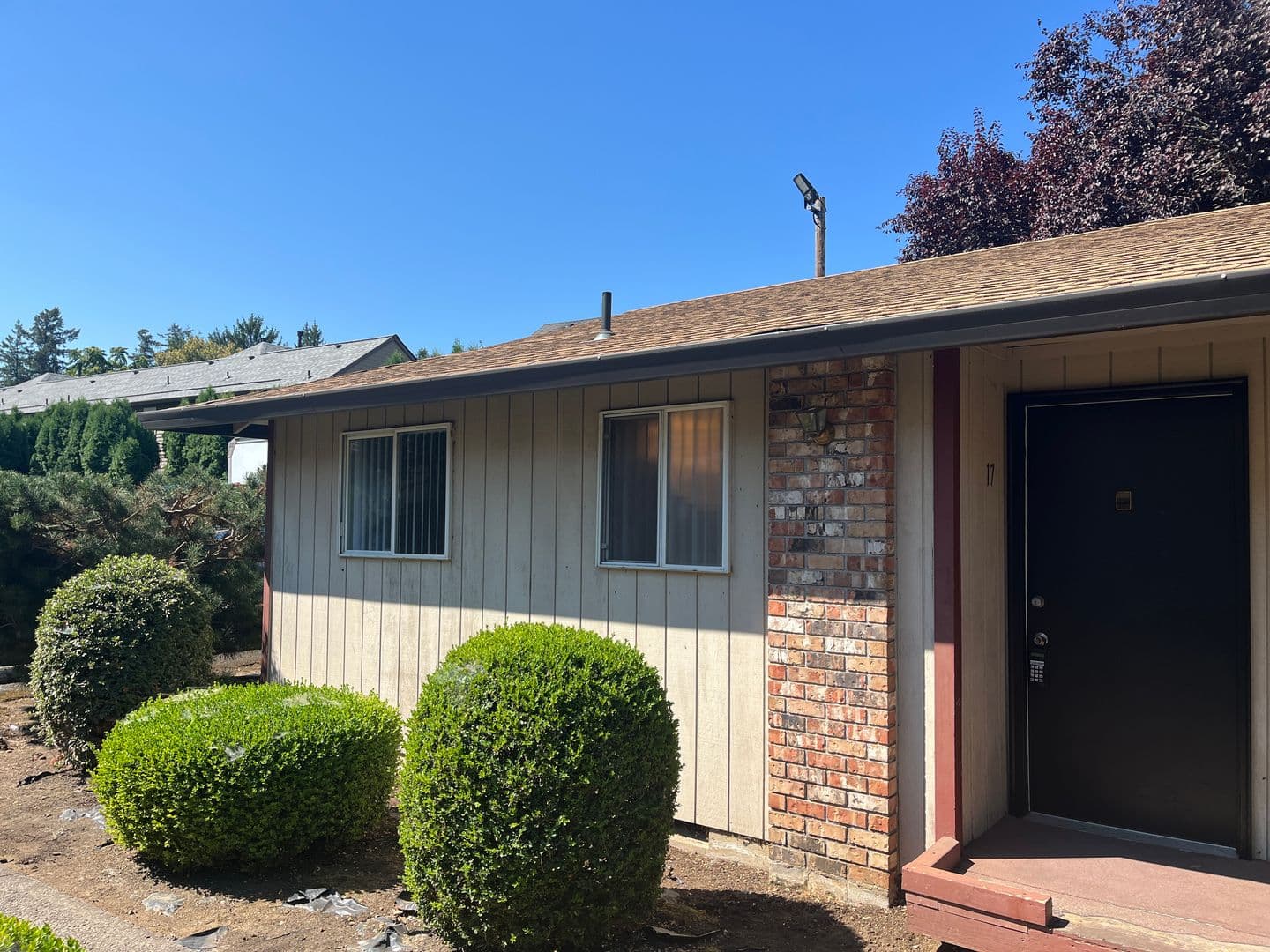 Gresham Apartment: 19201 - 19213 SE Yamhill St