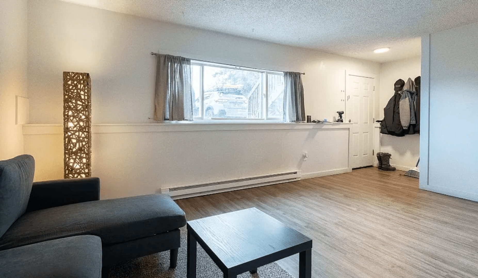 Belgrade Apartment: 206 S Davis
