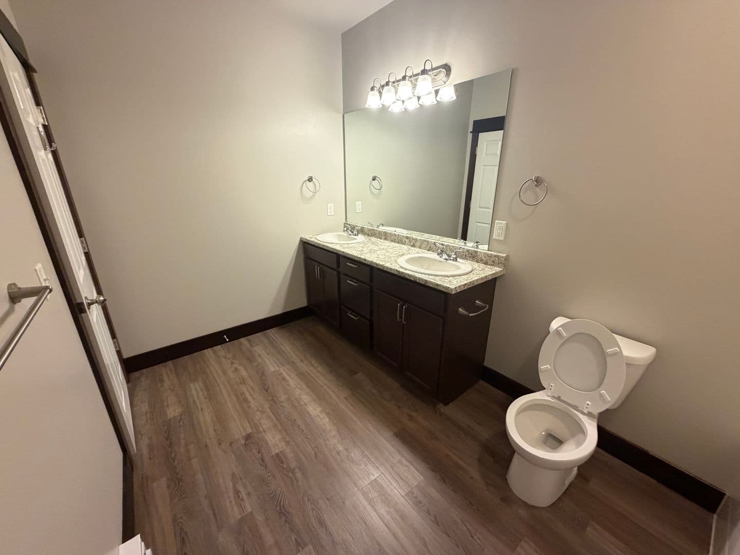 Manhattan Apartment: 14 Moreland Court