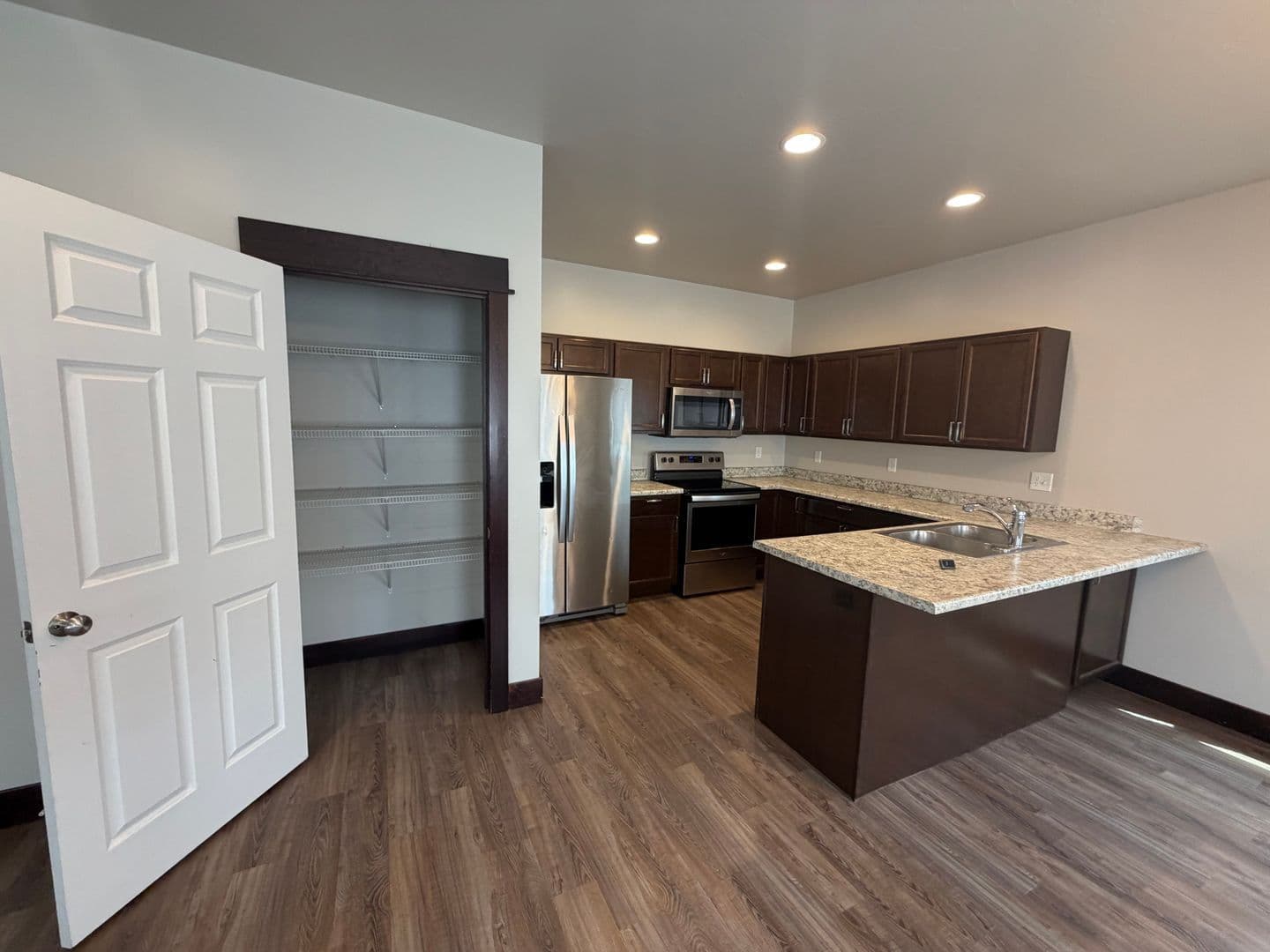 Manhattan Apartment: 14 Moreland Court