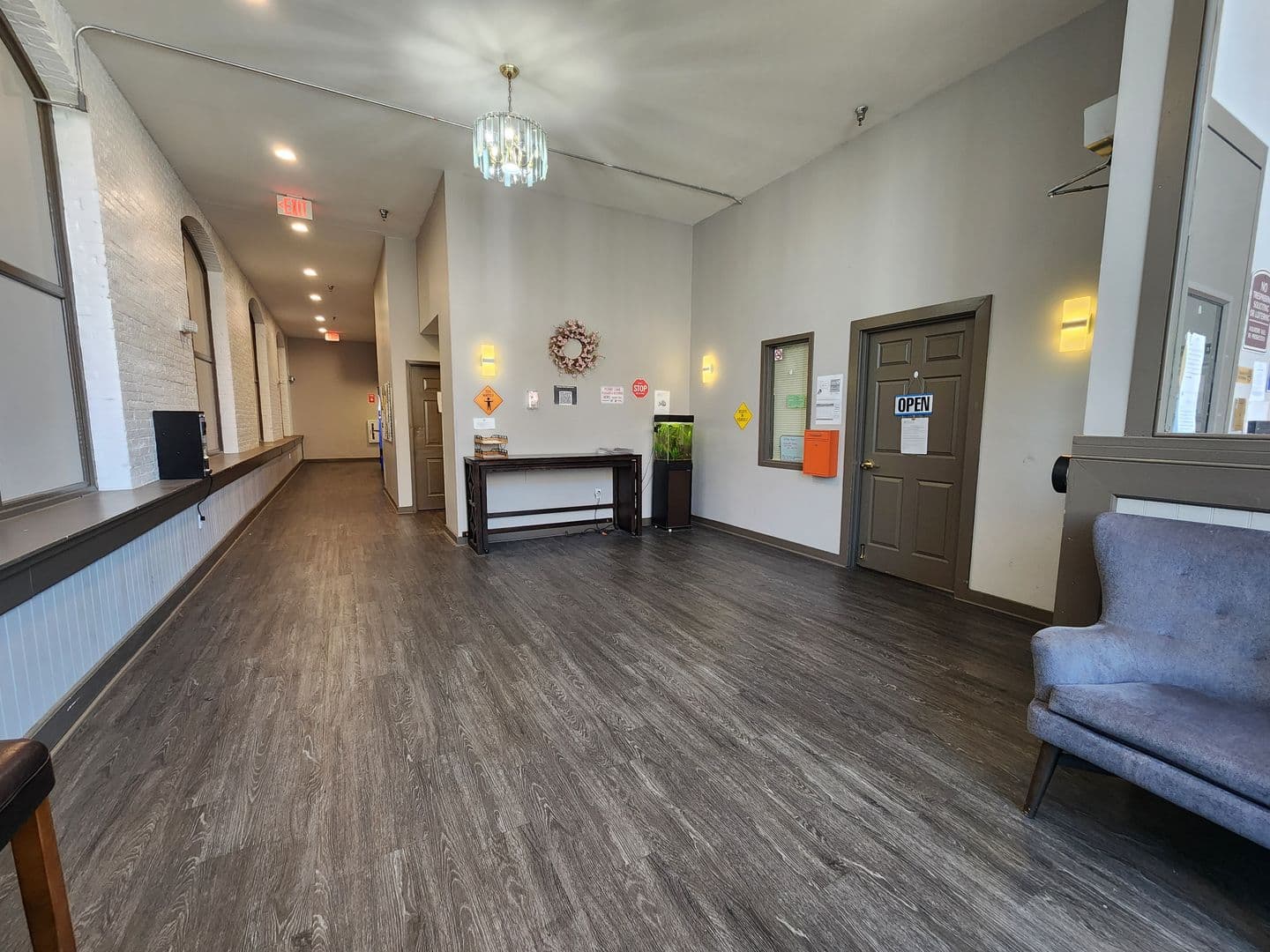 Dubuque Apartment: 90 Main Street