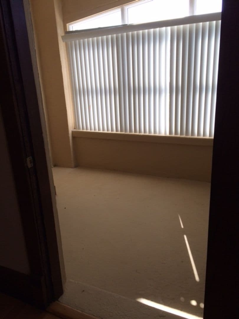 Cedar Rapids Apartment: 1407 3rd Ave SE
