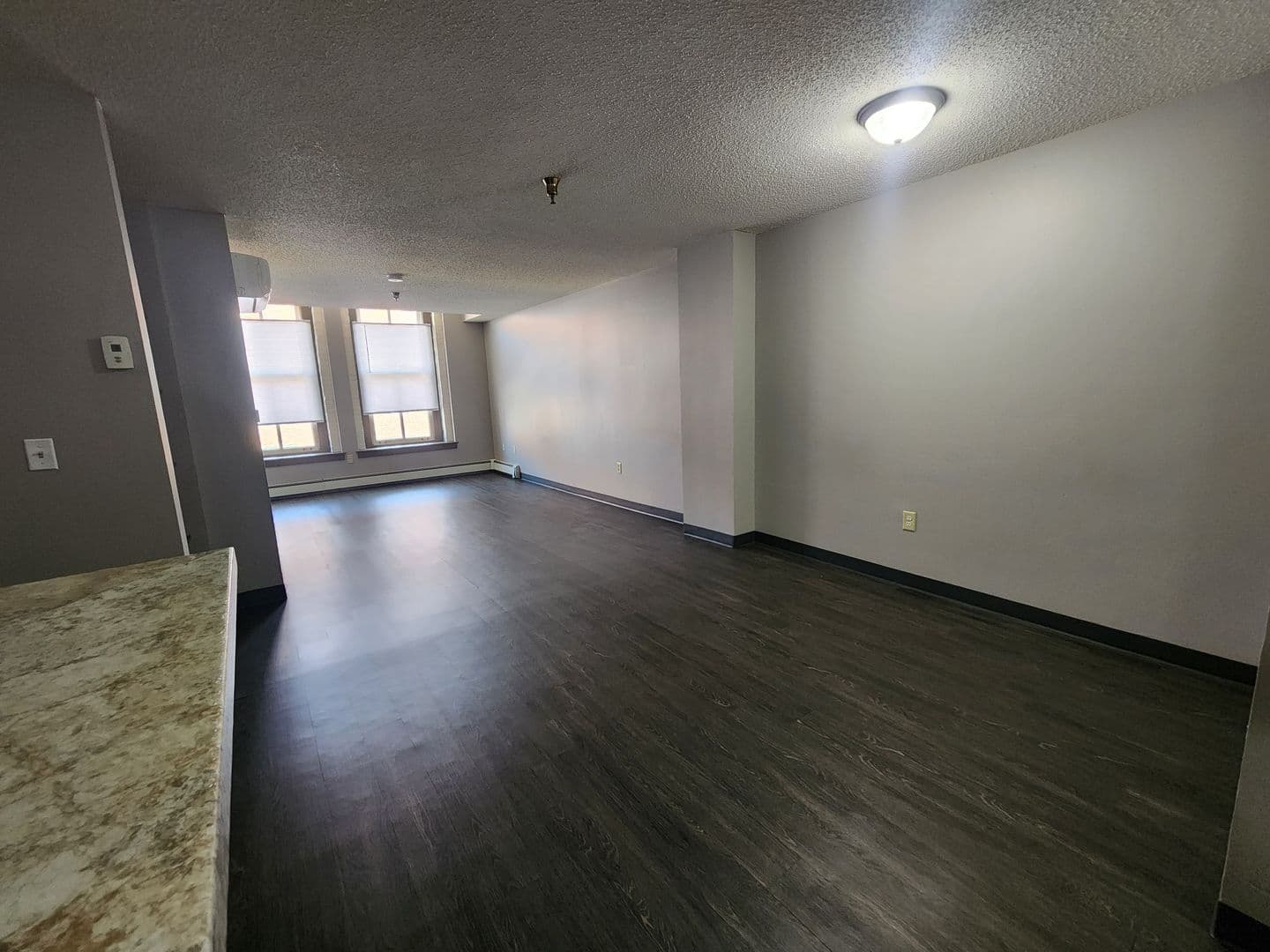 Dubuque Apartment: 90 Main Street