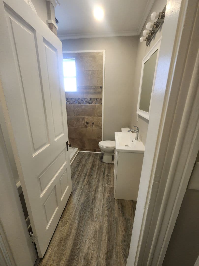Dubuque Apartment: 1449 Locust Street Apt. 4